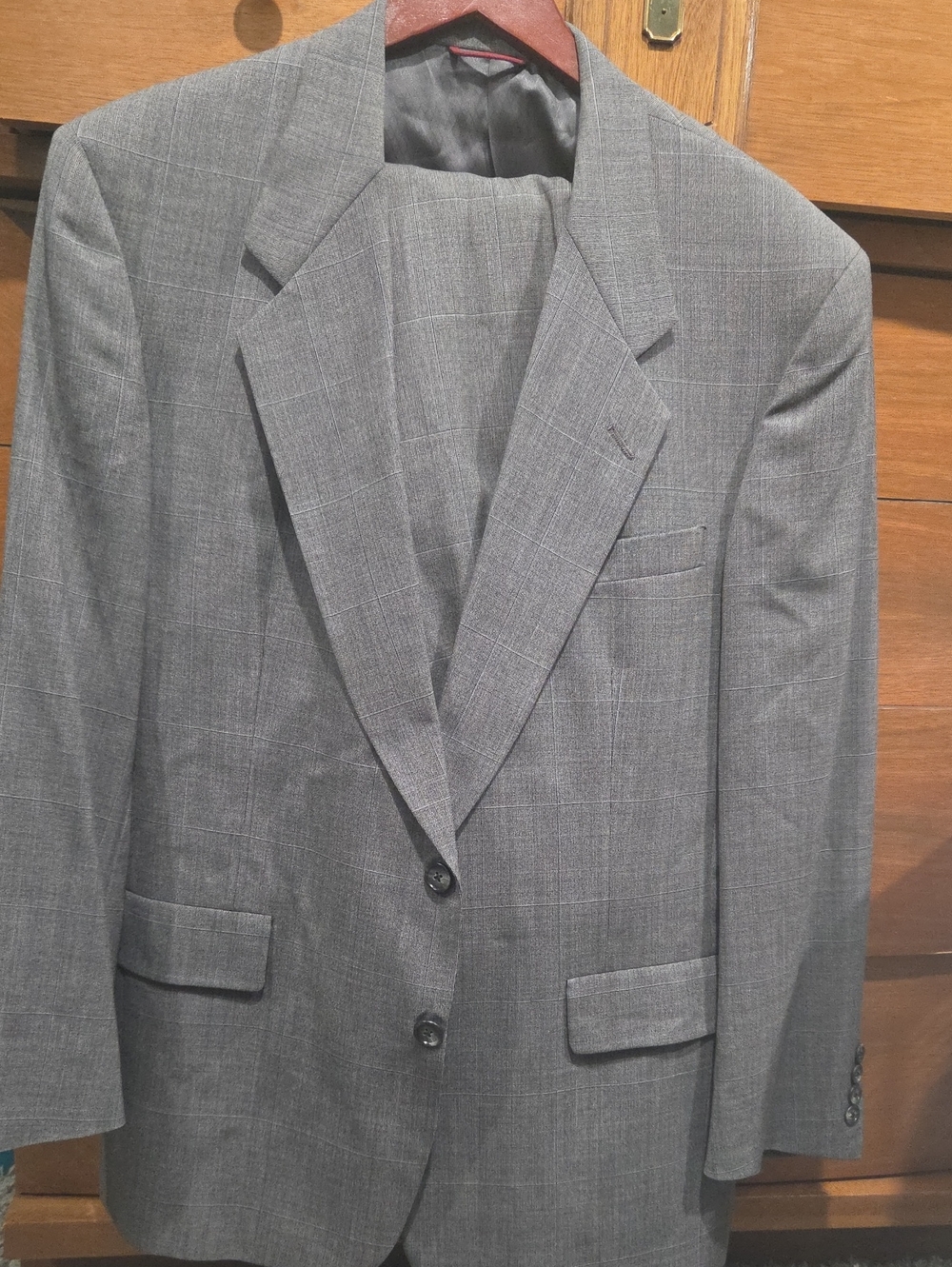 Hart Schaffner Marx Gray Windowpane Two-Button Suit Jacket